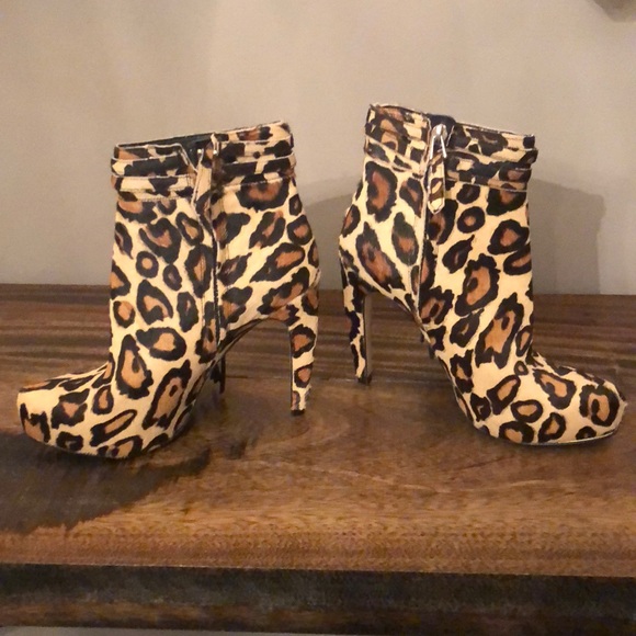 Sam Edelman calf fur leopard heel bootie - Picture 2 of 3